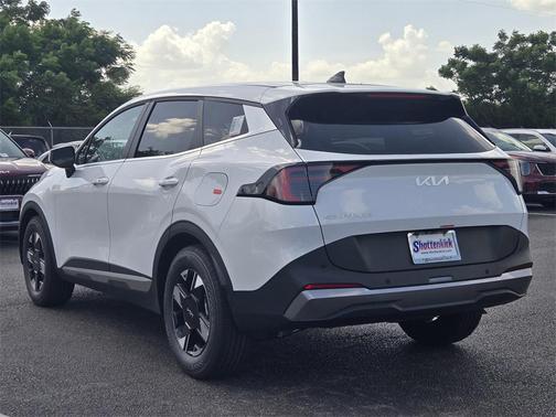 2026 Kia Sportage LX