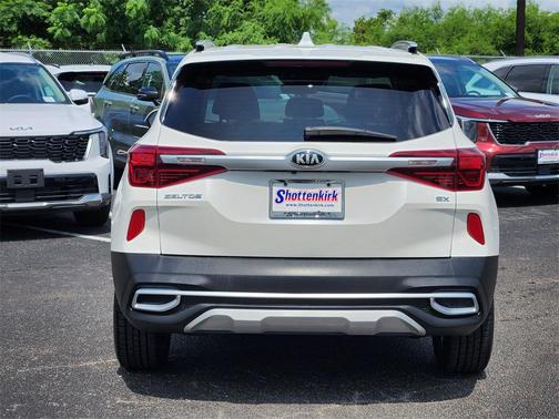 2021 Kia Seltos EX