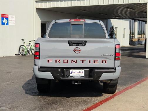 2022 Nissan Frontier PRO-4X