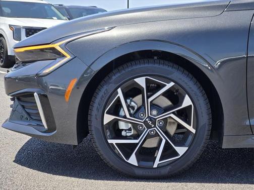 2025 Kia K5 EX