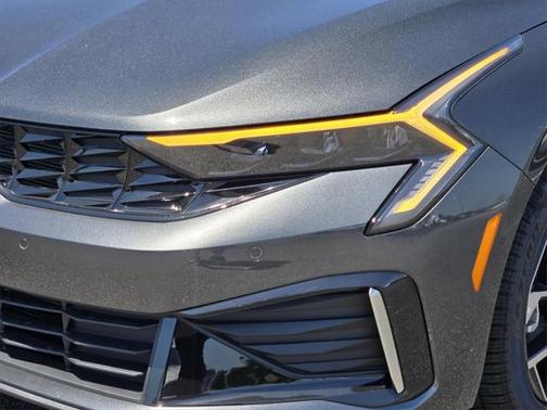 2025 Kia K5 EX