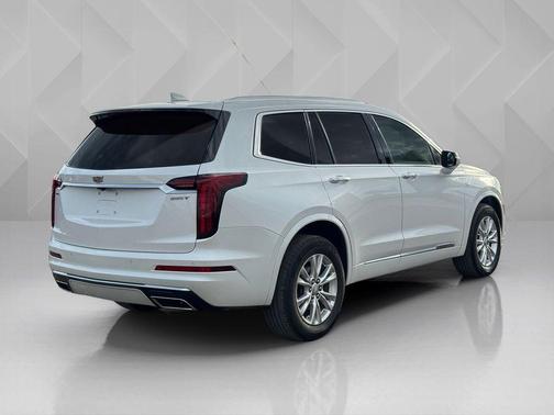 Crystal White Tricoat 2023 Cadillac XT6 Luxury FWD