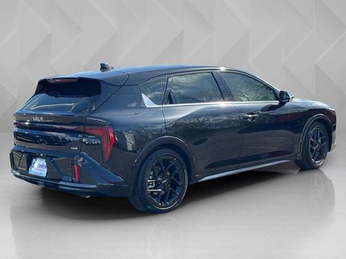 Black Pearl 2026 Kia K4 GT-Line Turbo