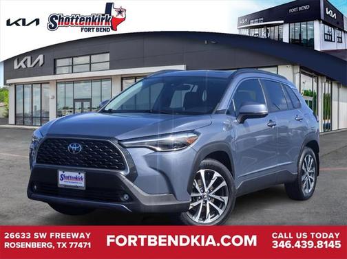 2022 Toyota Corolla Cross XLE