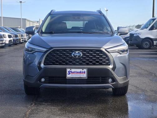 2022 Toyota Corolla Cross XLE