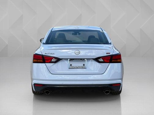 Gray Sky Pearl 2024 Nissan Altima SR FWD