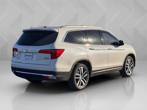 2017 Honda Pilot Elite