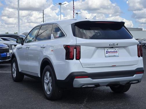 2026 Kia Sorento LX