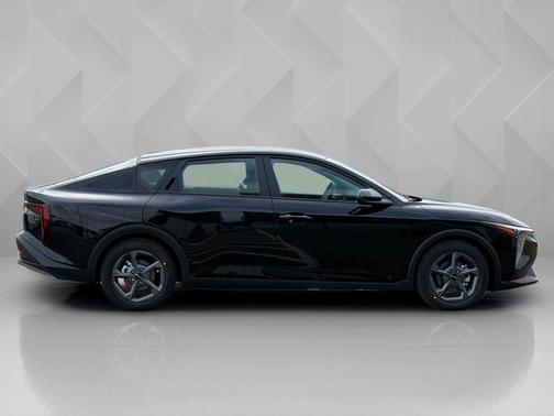 Aurora Black 2026 Kia K4 LXS