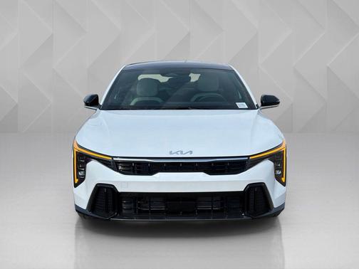 Snow White 2026 Kia K4 GT-Line