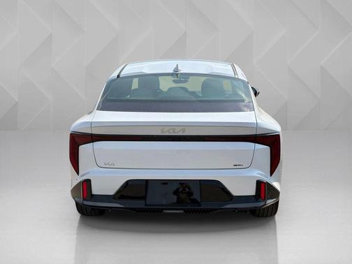 Snow White 2026 Kia K4 GT-Line