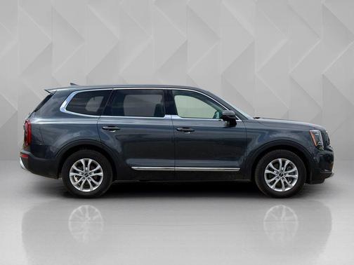 Gravity Grey 2022 Kia Telluride LX