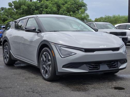 Wolf Gray 2025 Kia EV6 Light Long Range
