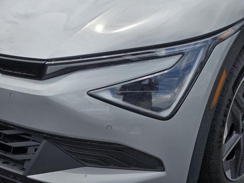 Wolf Gray 2025 Kia EV6 Light Long Range