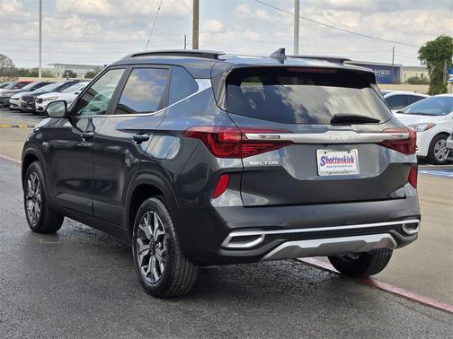 2023 Kia Seltos EX