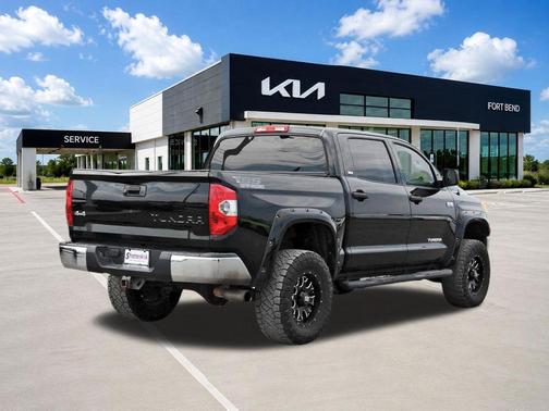 Black 2015 Toyota Tundra SR5