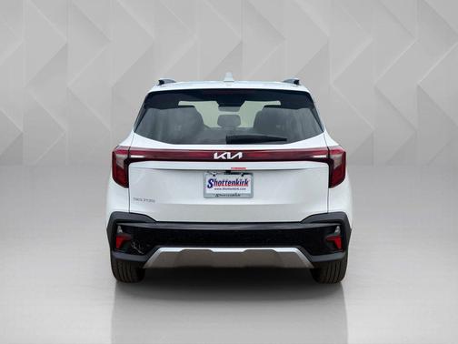 Snow White Pearl 2026 Kia Seltos EX