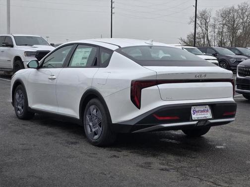 2025 Kia K4 LX