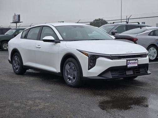2025 Kia K4 LX