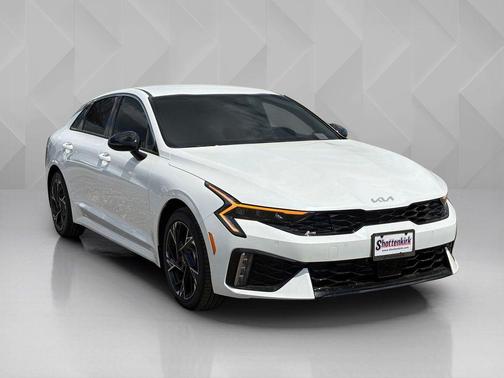 Snow White Pearl 2026 Kia K5 GT-Line