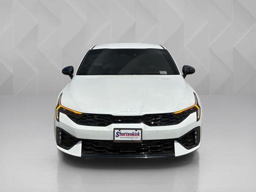 Snow White Pearl 2026 Kia K5 GT-Line