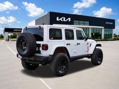 Bright White Clearcoat 2021 Jeep Wrangler Unlimited Rubicon 392