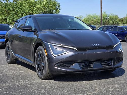 2025 Kia EV6 Wind