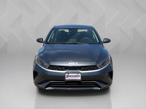 Gravity Gray 2022 Kia Forte LXS