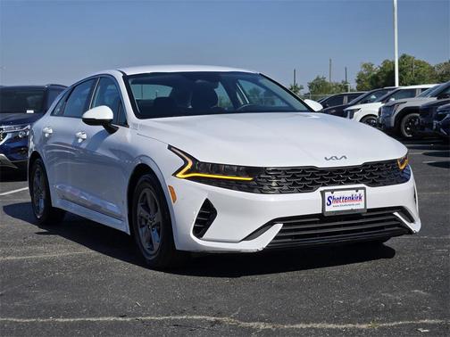 2022 Kia K5 LXS