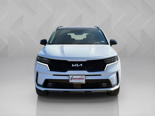 Glacial White Pearl 2022 Kia Sorento SX