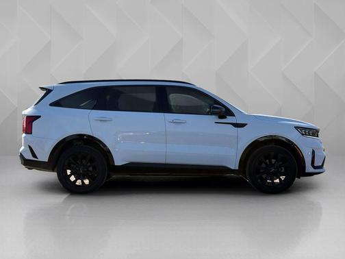 Glacial White Pearl 2022 Kia Sorento SX