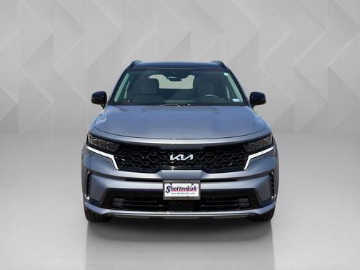 Everlasting Silver 2023 Kia Sorento SX