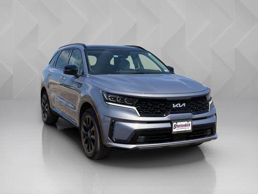 Everlasting Silver 2023 Kia Sorento SX