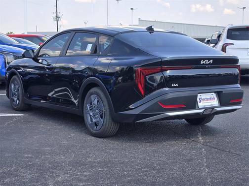 2025 Kia K4 LX