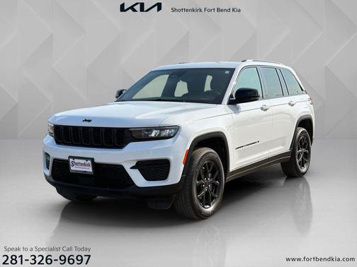 Bright White Clearcoat 2024 Jeep Grand Cherokee Altitude