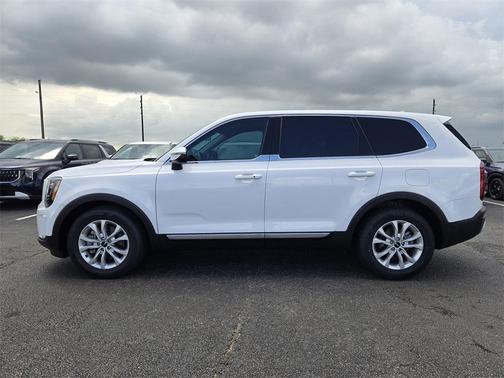 2022 Kia Telluride LX