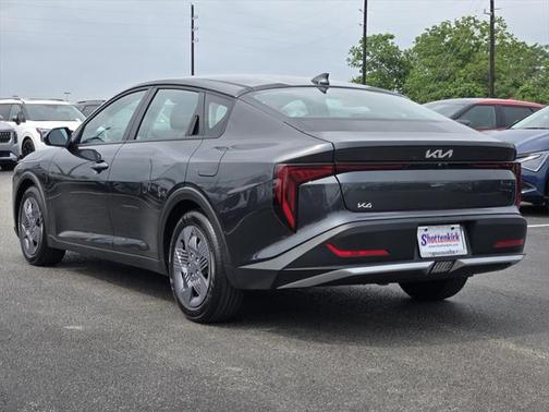 2025 Kia K4 LX