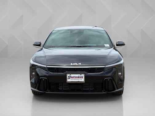 Black Pearl 2026 Kia K4 GT-Line