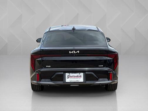 Black Pearl 2026 Kia K4 GT-Line