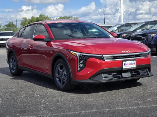 2025 Kia K4 LXS