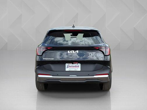 Fusion Black 2026 Kia Sportage Hybrid LX