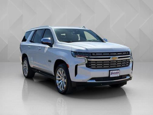 Iridescent Pearl Tricoat 2024 Chevrolet Tahoe Premier