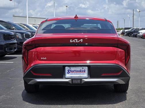 2025 Kia K4 LXS