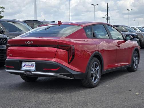 2025 Kia K4 LXS