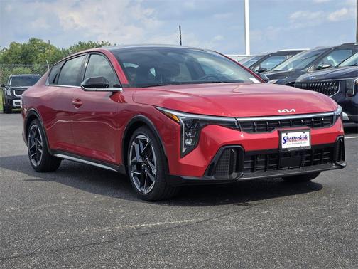 2025 Kia K4 GT-Line