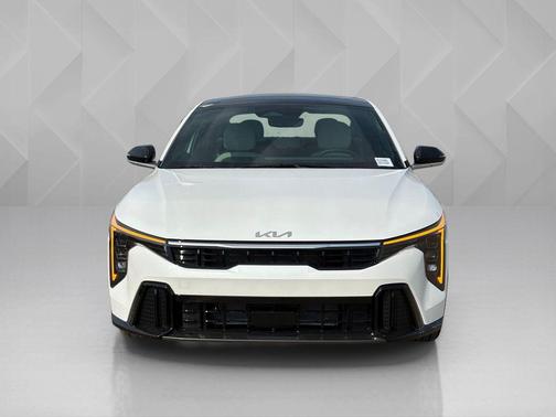 Snow White 2026 Kia K4 GT-Line