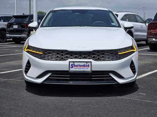 2022 Kia K5 LX