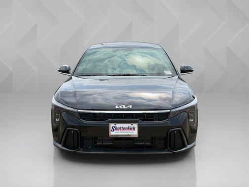 Aurora Black 2026 Kia K4 GT-Line