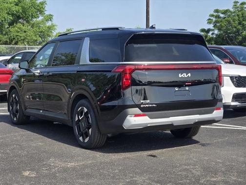 2025 Kia Carnival EX