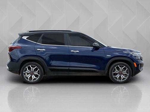 Dark Ocean Blue/Black Roof 2023 Kia Seltos SX Turbo